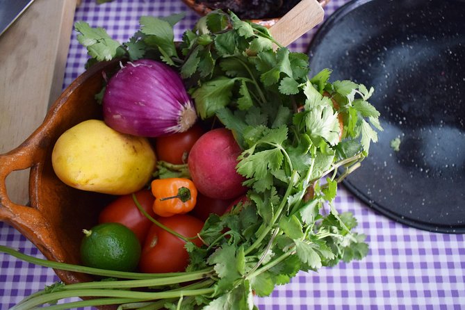 Learn to Cook Mexican Salsas - Small logistics that affect your day