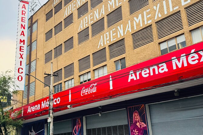 Live Wrestling from the Best Area of the Arena Mexico - Food near the arena: what to expect before the show
