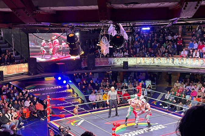 Lucha Libre Saturday Show in Mexico City (SEATS FROM BALCONY) - Price Check: Is $50 USD Good Value?
