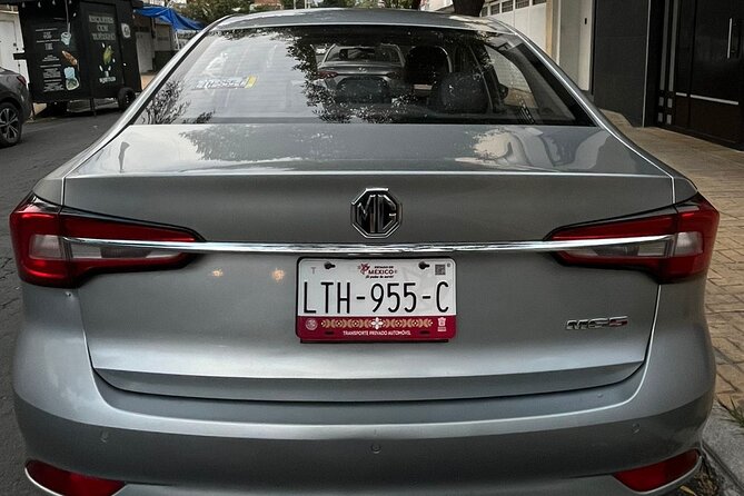 Luxury Private Transportation Service in Mexico City - Flexibility: you choose the meeting point and destination