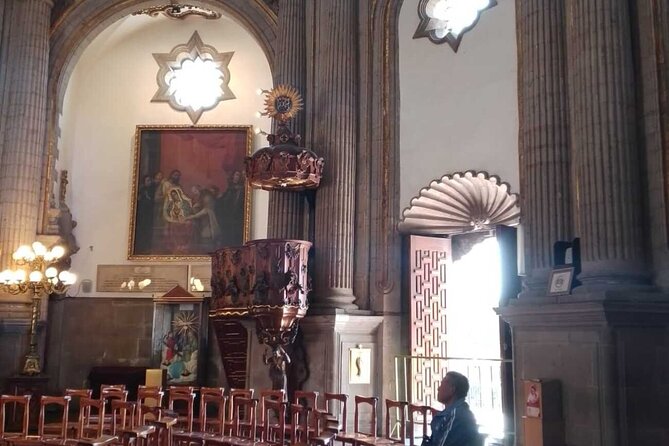 Meet the iconic Basilica of Guadalupe in Mexico City - Stop 2: Antigua Basilica de Guadalupe for colonial art and devotion