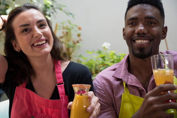 Mexican Cooking Class & Cocktails in Mexico City - Cooking in a Private Home Kitchen: The Real Atmosphere