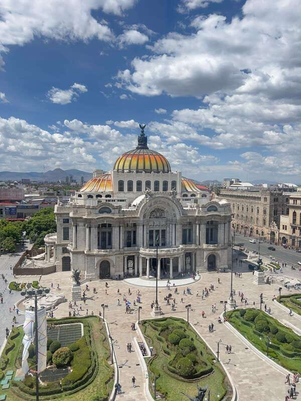 Mexican muralism with a true Art lover - Starting at Palacio de Bellas Artes: Rivera’s Man Controller of the Universe