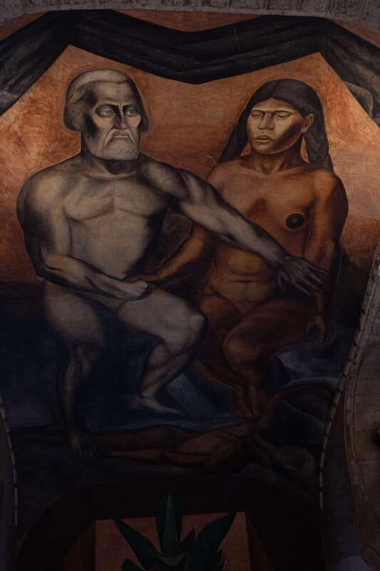 Mexican muralism with a true Art lover - Languages and format: who this fits best