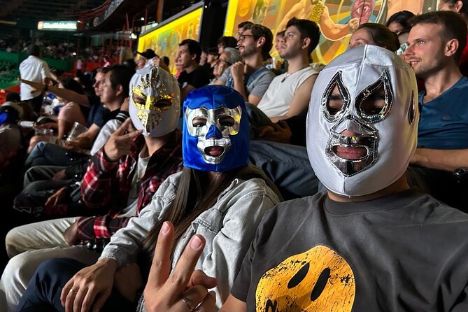 Mexican Wrestling and Gastronomy Show - Getting there: meeting point, pickup timing, and a smooth evening