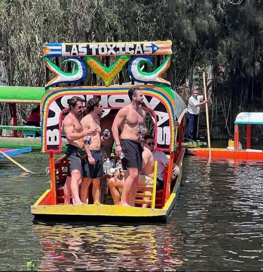 Mexico City: All-Inclusive College Student-Guided Boat Tour - Should you book this Mexico City all-inclusive gondola tour?
