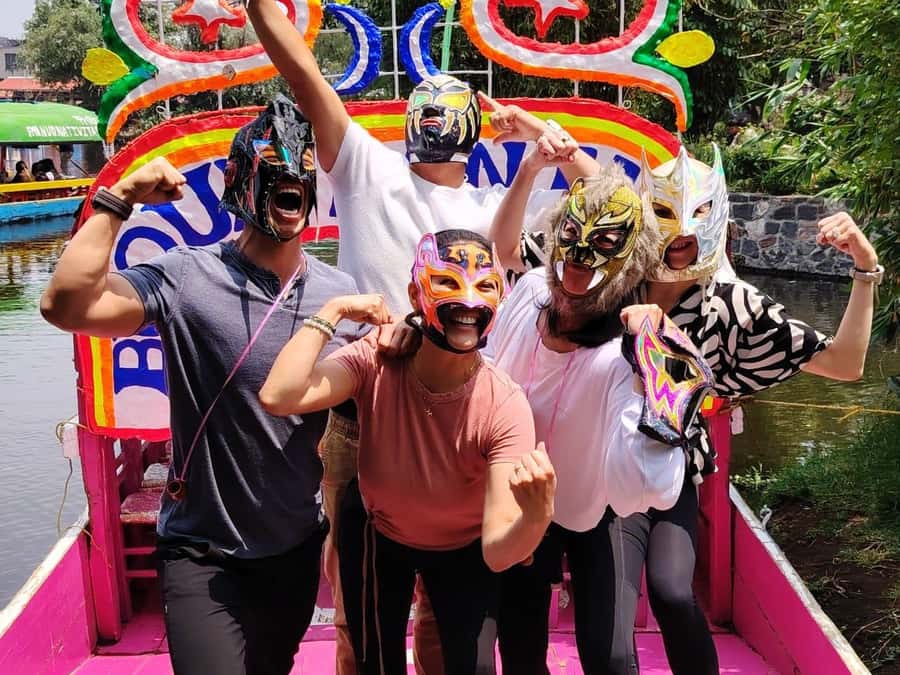 Mexico City: All-Inclusive College Student-Guided Boat Tour - Your included drinks and food: tacos, pulque, beer cocktails, and shots