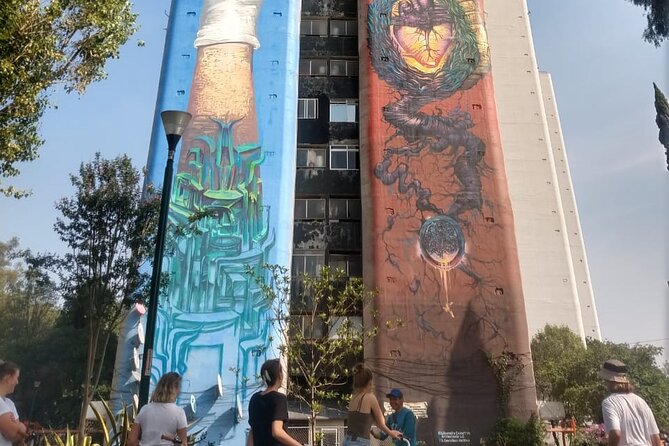 Mexico City; ART NACO : Murals & Street Art Bike Tour - Guides you might meet: the storytelling style makes the murals click