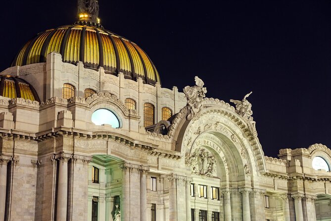 Mexico City at Night Tour with Torre Latino - What to Pack and How to Handle an Evening Walk