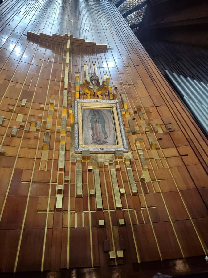Mexico City: Basilica of Guadalupe Complex Tour - Cerrito Chapel and the quieter parts of the Guadalupano complex