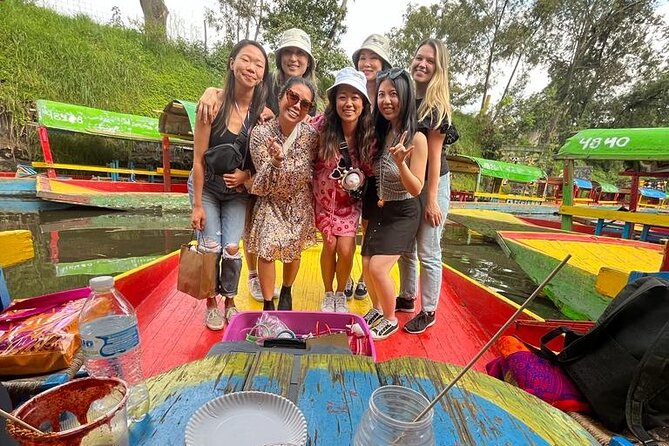 Mexico City Boat Tour Food and Unlimited Drinks Priority Boarding - Meeting point at Canal 237, San Jerónimo: how to find the boat fast