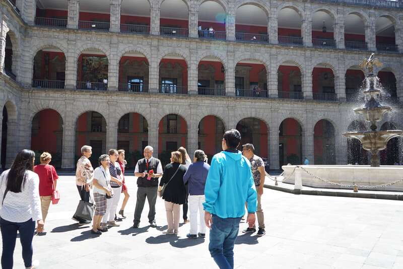 Mexico City: City Tour - Zona Rosa: end with street life and a different kind of Mexico City