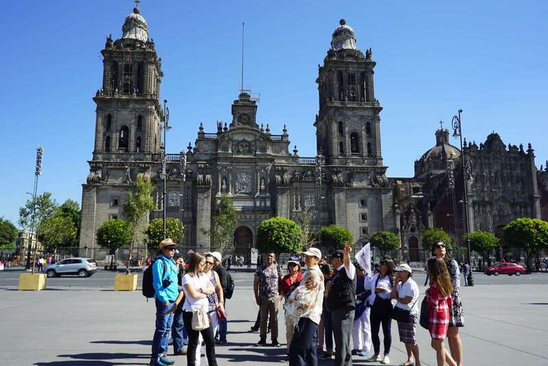 Mexico City: City Tour - National Palace: panoramic views (and the Monday limitation)
