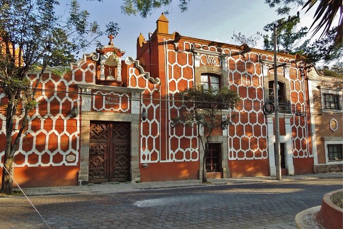 Mexico City (Coyoacan) Scavenger Hunt and Sights Self-Guided Tour - What Youll Do at Each Stop: Hints, Questions, Photo Tasks