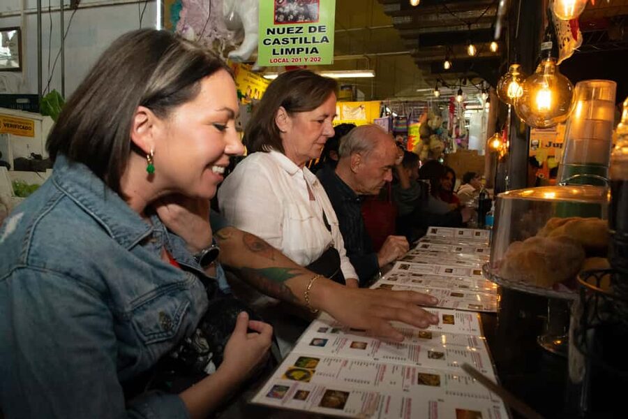 Mexico City: Coyoacan Tacos Food Tour & Optional Frida Kahlo - Taco al pastor and torta de milanesa: two street-food signatures done with context