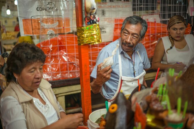 Mexico City deep tour through La Merced and iconic markets - Templo de Nuestra Señora de Loreto: A One-Minute Surreal Moment