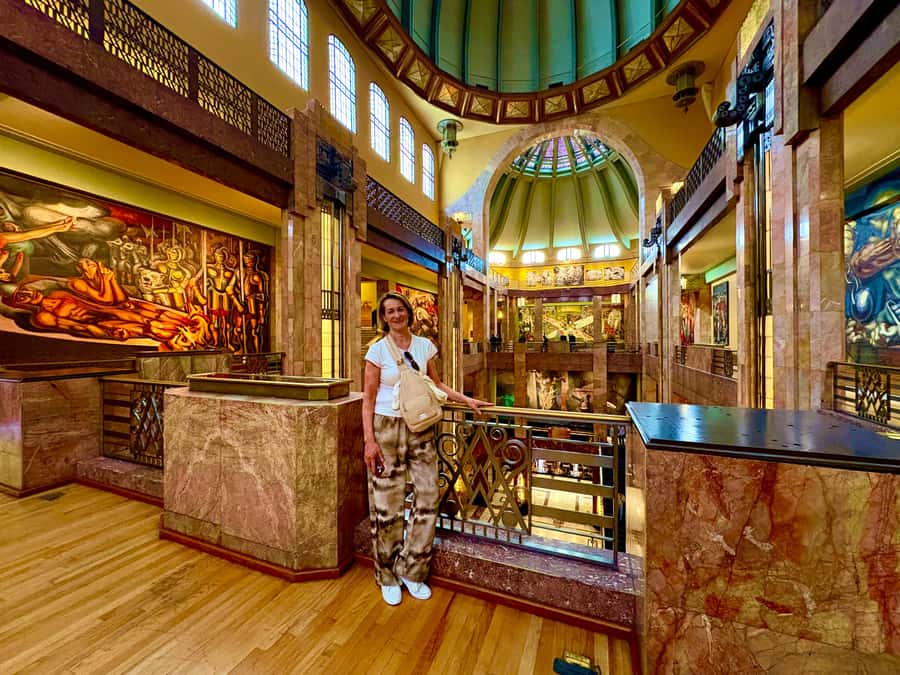 Mexico City: Diego Rivera's Murals Guided Walking Tour - Palace of Fine Arts stop: seeing murals near the art establishment