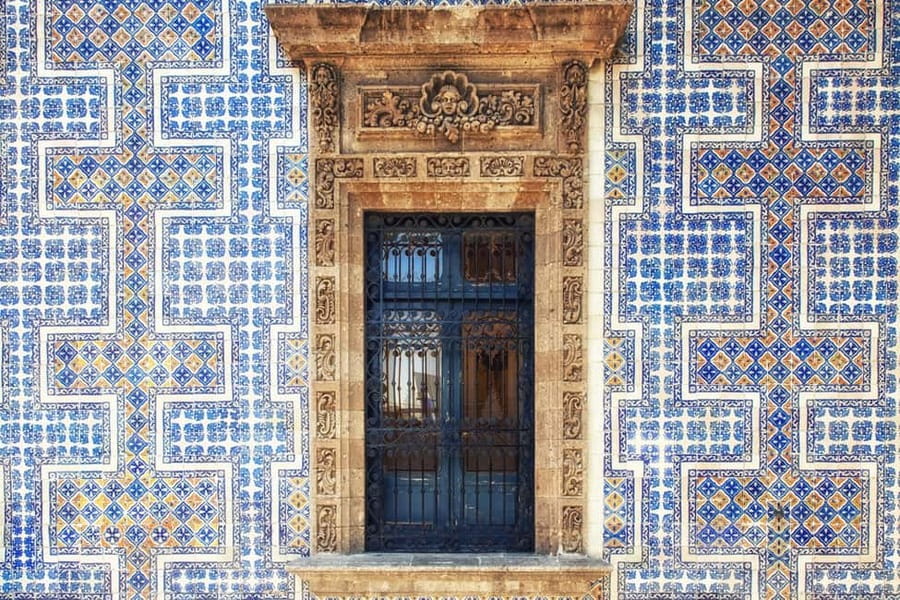 Mexico City Downtown Highlights Private Walking Tour - Casa de los Azulejos (House of Tiles): the blue façade that steals attention