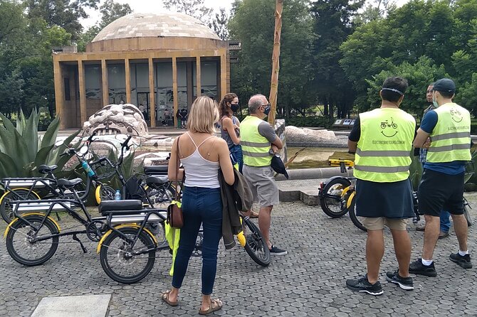 Mexico City E-Bike Tour with a taco and churros stop - Why a 4-hour e-bike loop works so well in CDMX