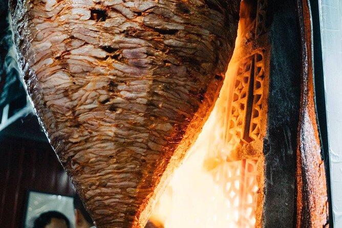 Mexico City evening street taco tour - Narvarte at 7 pm: the street-food mood and what you’re really buying