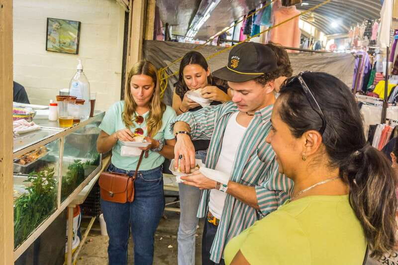 México City: Explore neighborhood of Tepito with local - From Letras de Tepito to the Barrio’s main street