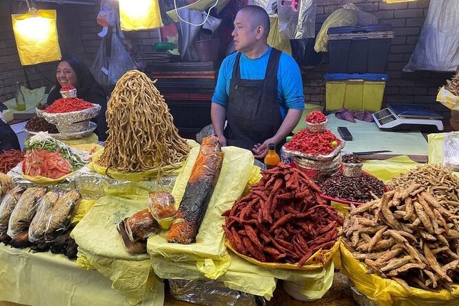 Mexico City : Exploring Mystic Markets La Merced & Sonora Food Tour - Stop 3: Coffee and pan dulce at the end, not the middle