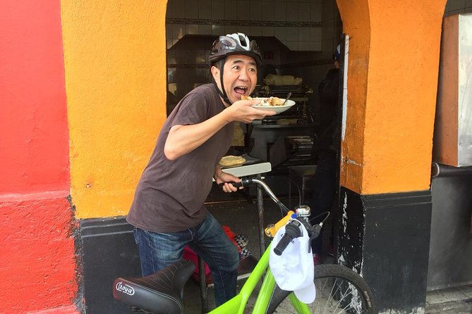 MEXICO CITY FOOD TOUR: flavors on two wheels - Why a bike-based Mexico City food tour makes sense