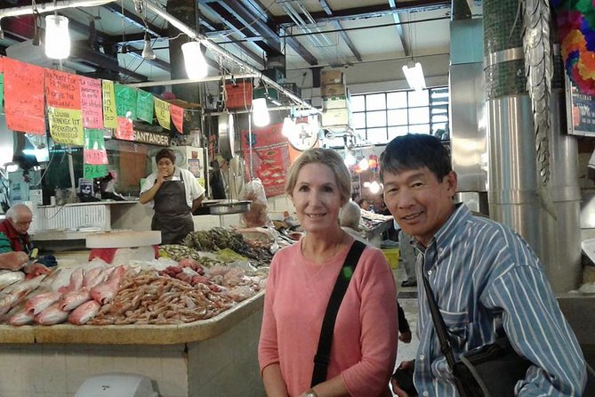 MEXICO CITY FOOD TOUR: flavors on two wheels - Roma Sur paletas and fresh waters: ending on something cold