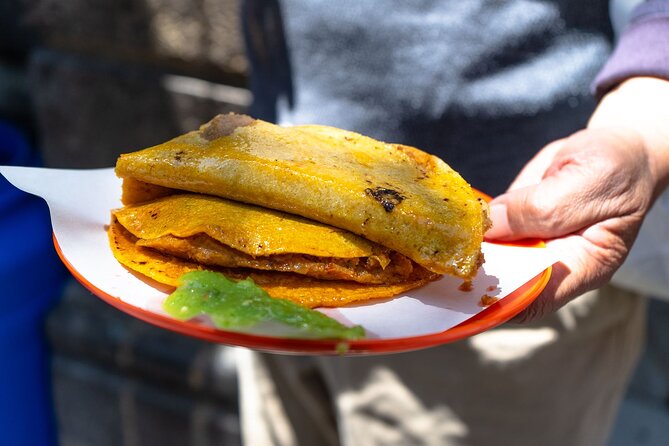 Mexico City Food Tour in the Historic Center: Heritage on a Plate - Simón Bolívar 59: taco de suadero and the slow-cooked beef flavor