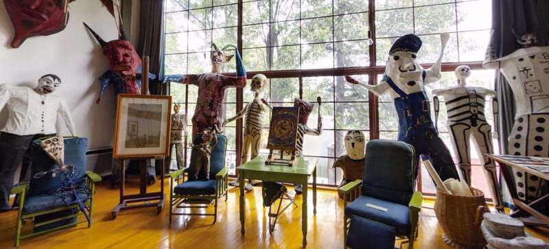 Mexico City: Frida Kahlo-Diego Rivera Studio House Tour - Inside the studio house with Abe: what the 2-hour guide really delivers