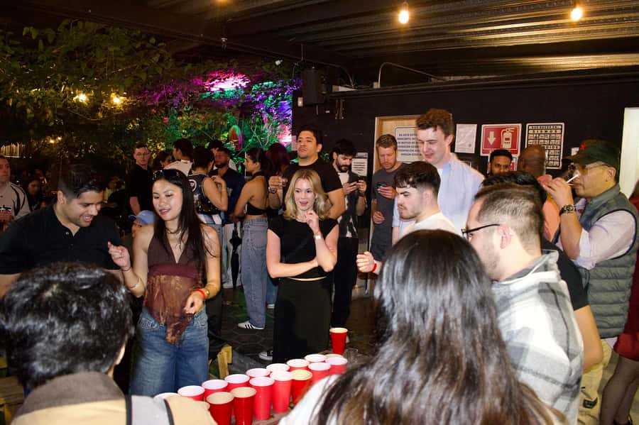 Mexico City: Guided Pub Crawl with Party Games - The social factor: it works when you go solo