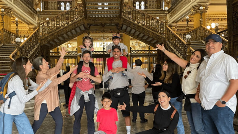 Mexico City: Guided walking tour through the most historic parts of the city. - Palacio de Correos, Casa de los Azulejos, and the Bellas Artes Finish
