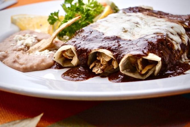 Mexico City Historical Centre Food Tour with 7 Authentic Tastings - Where it starts: Pino Suárez and a fast welcome
