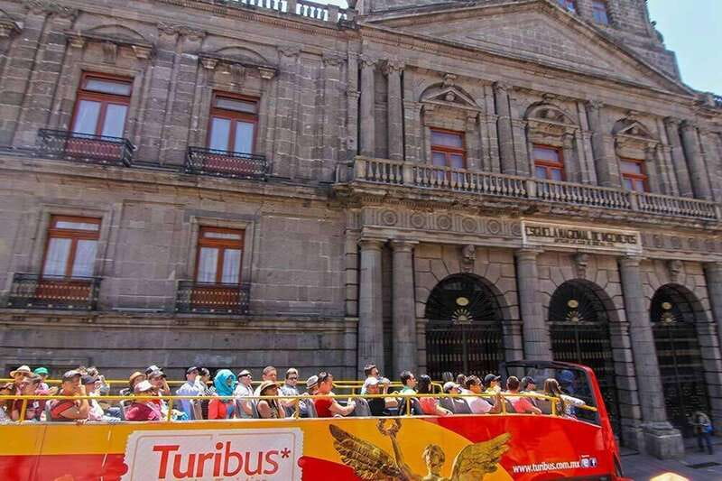 Mexico City: Hop-on Hop-off City Tour by Turibus 1-Day Pass - What to bring and what to skip for a smoother ride