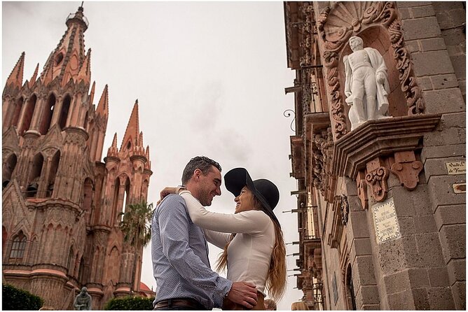 Mexico City Instagram Tour: Famous Spots |Private & All-Inclusive - Casa de los Azulejos and Palacio de Minería: photo magic in blue-and-white
