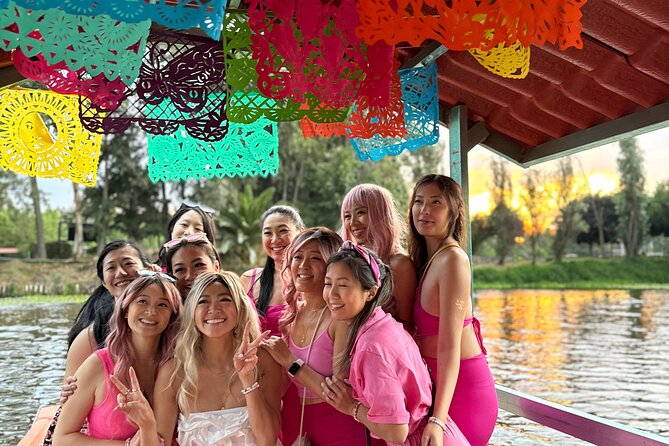 Mexico City: Island of the Dolls - Island of the Dolls meets Xochimilco’s old canals