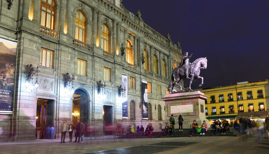 Mexico City: Night City Tour in a Double Decker Bus - Comfort, Clothing, and Photo Strategy for a One-Hour Ride