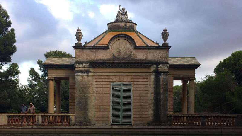 Mexico City: Private Chapultepec Park Bike Tour - Zona Arqueologica Chapultepec and the Canadian Totem: Mixing Time Periods