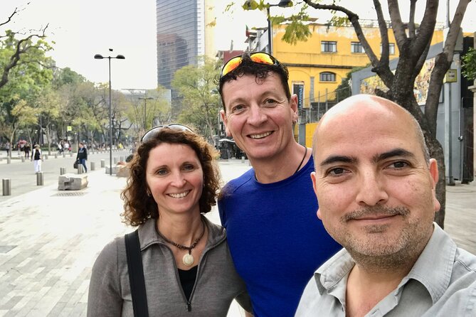 Mexico City Private Layover Tour with a Local Guide: Custom & Flexible - Markets, Souvenirs, and Street Food Time for Tacos and Guacamole