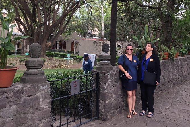 Mexico City: Roma & Condesa Private & Personalized Walking Tour - La Condesa: Park Culture, Art Deco Lines, and Street-Level Stories