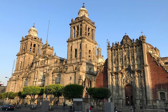 Mexico City's Historical Center Icons - Guides who connect the dots: Alejandro and Tlilal energy