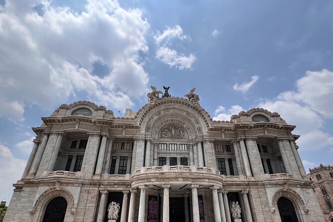 Mexico city's private tour in downtown (with transport) - Madero Avenue stroll: old landmarks in walking distance