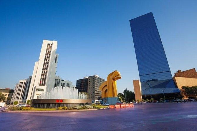 Mexico City special! - Polanco on President Masaryk Avenue: polished streets and a modern contrast