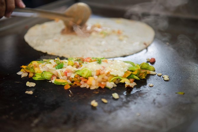 Mexico City Street Food: A Beginner's Guide - Ending at Chocolatería La Rifa in Juárez: Sweet Relief and a Local Finish