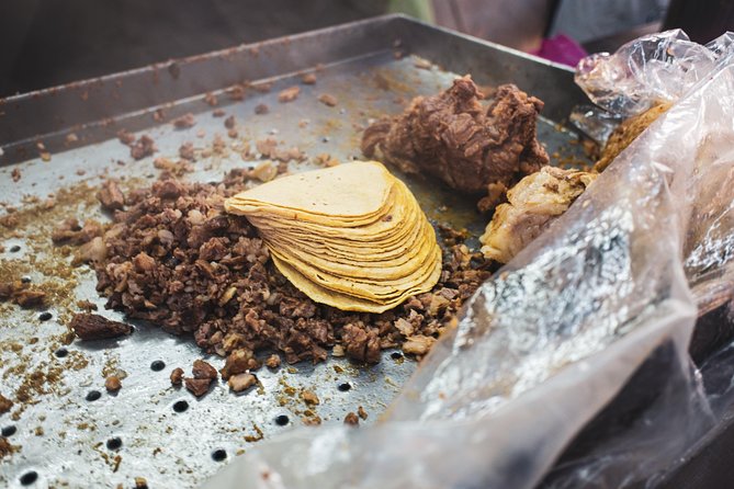 Mexico City Street Food Tour Adventure - The street-food route: tacos, spicy salsas, seafood, and cochinita pibil