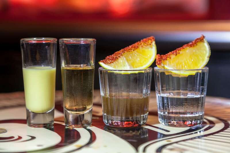 Mexico City: Tacos & Mezcal Night Food Tour - Suadero Tacos: When the King of Texture Shows Up