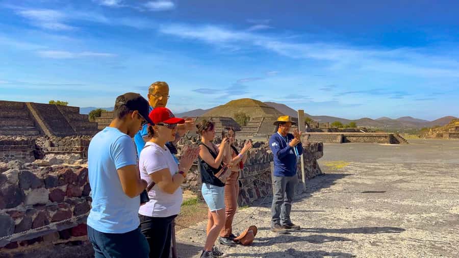 Mexico City: Teotihuacan Early Access & Tula Private Tour - Tepotzotlán’s baroque church and colonial center at day’s end
