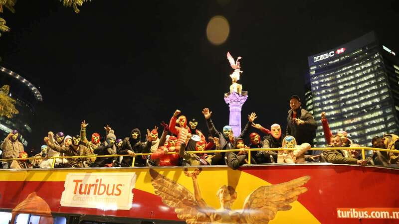 Mexico City: Turiluchas Amazing Wrestling Show - Getting There on Reforma: the Open-Top Bus and the Meeting Point
