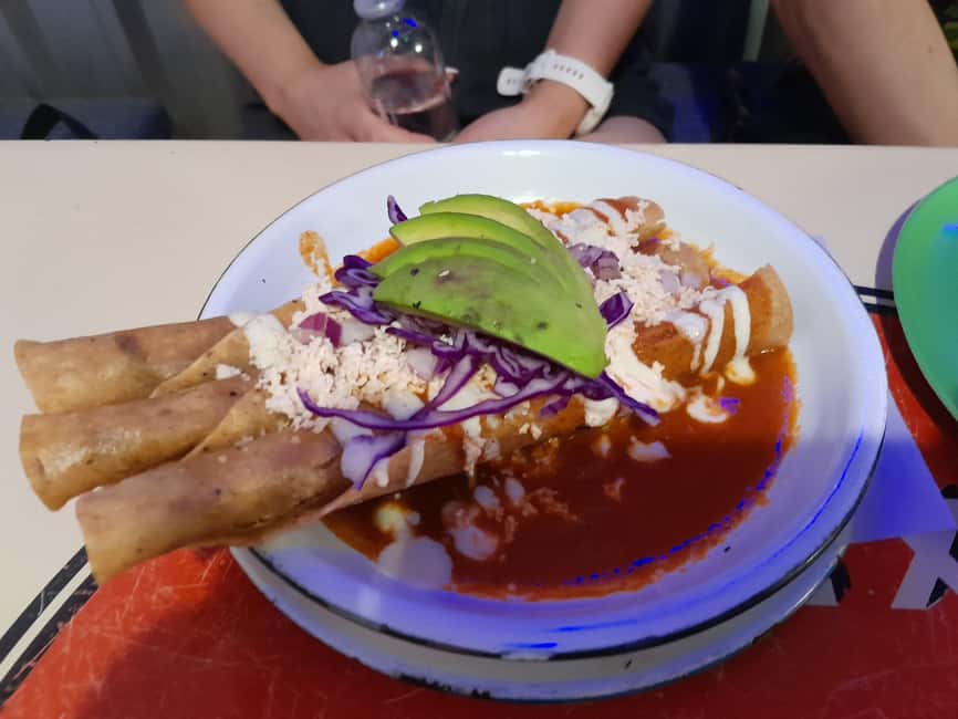 Mexico City: Vegan and Vegetarian Street Food Adventure - Zona Rosa Finish: Party District Views, Full-Stomach Reset