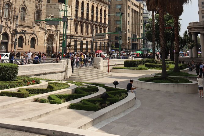Mexico City Walking Tour - House of Tiles: legends you can feel in the architecture